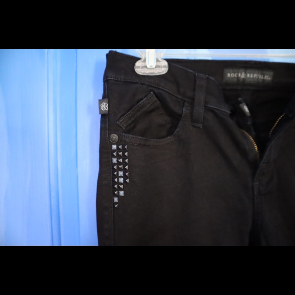 Rock & Republic Black Skinny Jeans with Studs size 8